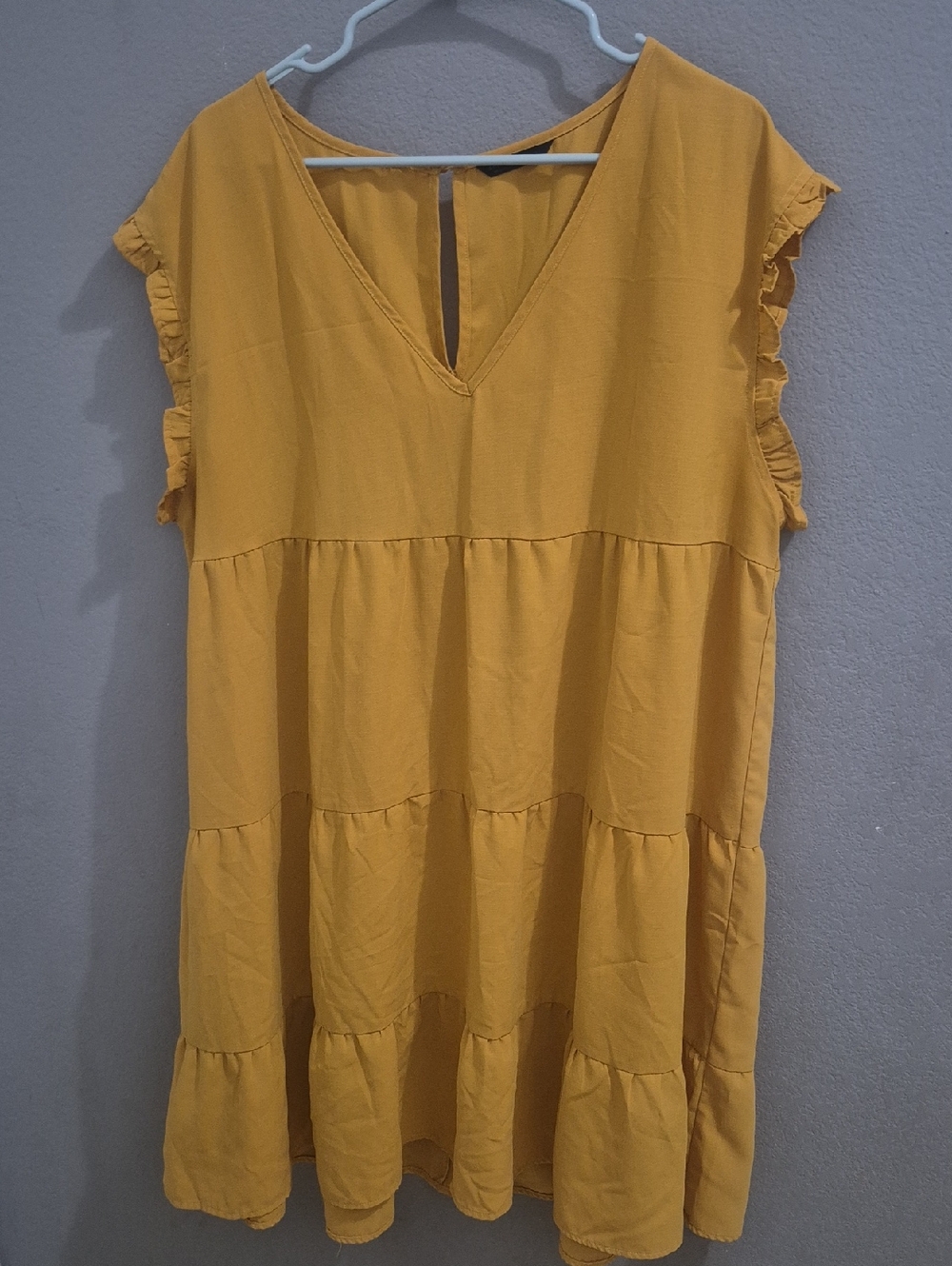SHEIN Mustard Yellow Sleeveless Tiered Dress